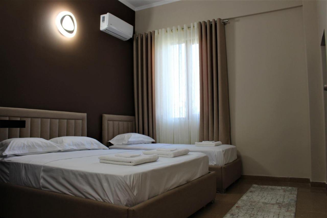 Hotel Vila Maledhi Berat Bagian luar foto