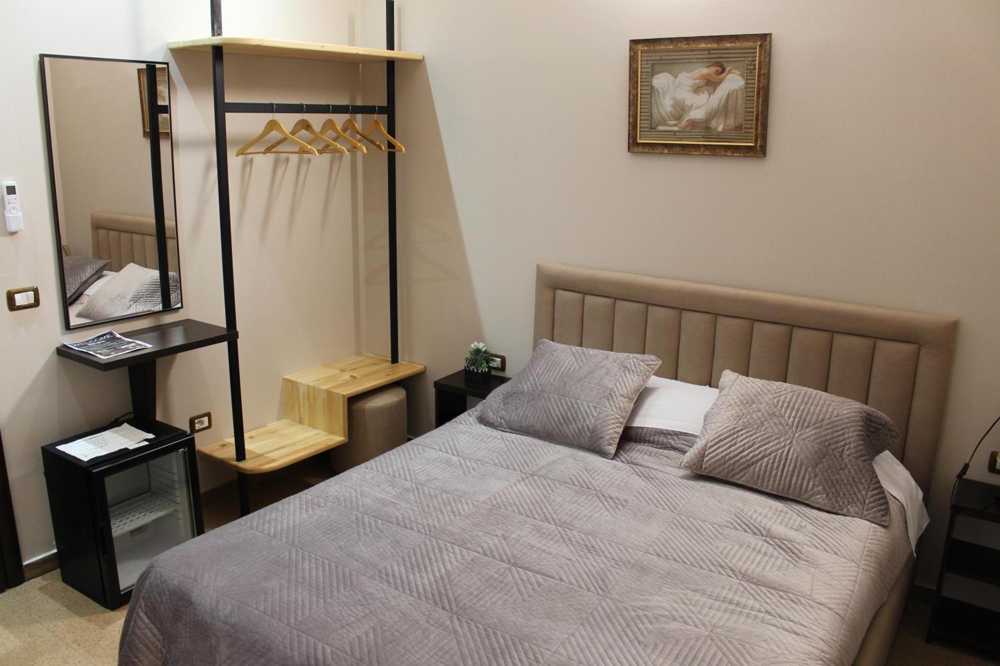 Hotel Vila Maledhi Berat Bagian luar foto