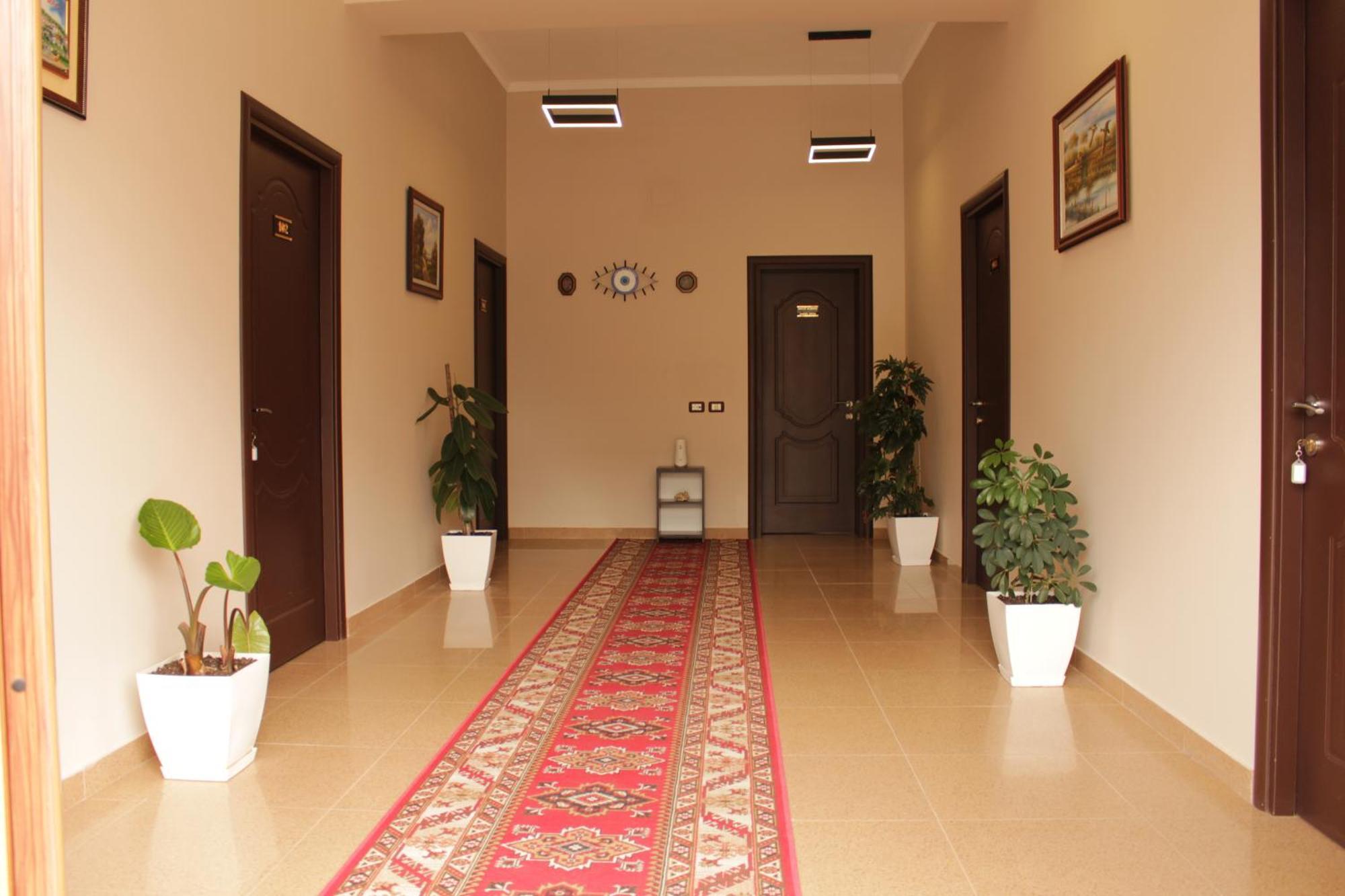 Hotel Vila Maledhi Berat Bagian luar foto